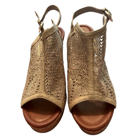 ⭐️3 FOR $12-Hot Tomato Wedge Sandals - Picture 1 of 6